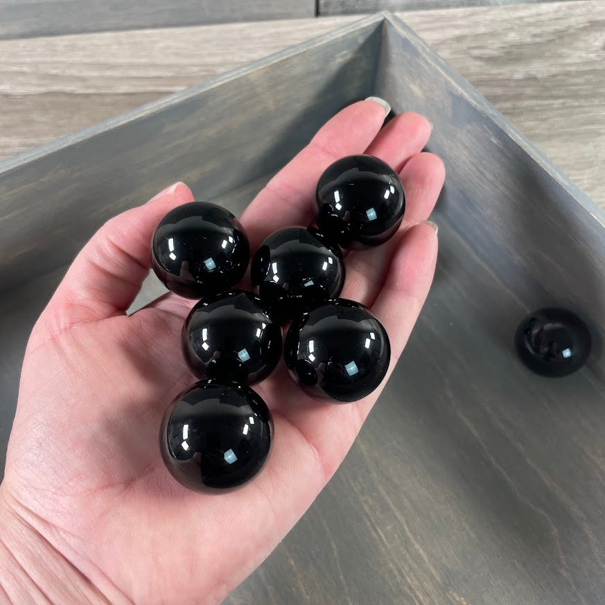 Obsidian sphere polished black crystal for wholesale
