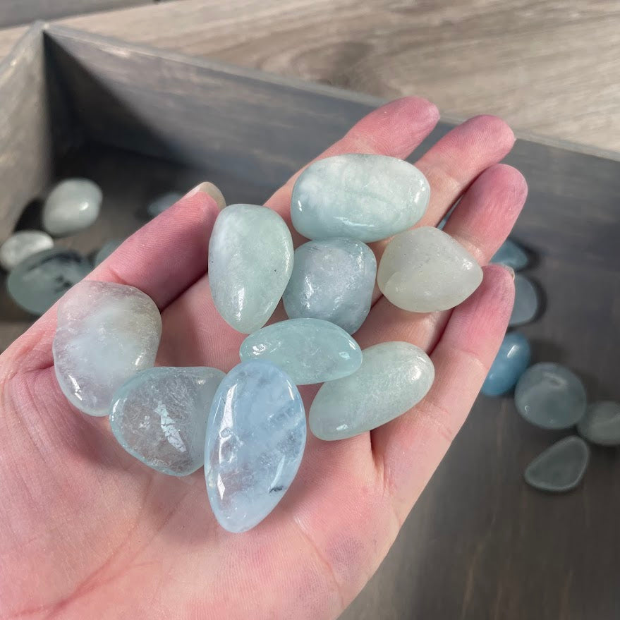 metaphysical stones aquamarine for rock shops