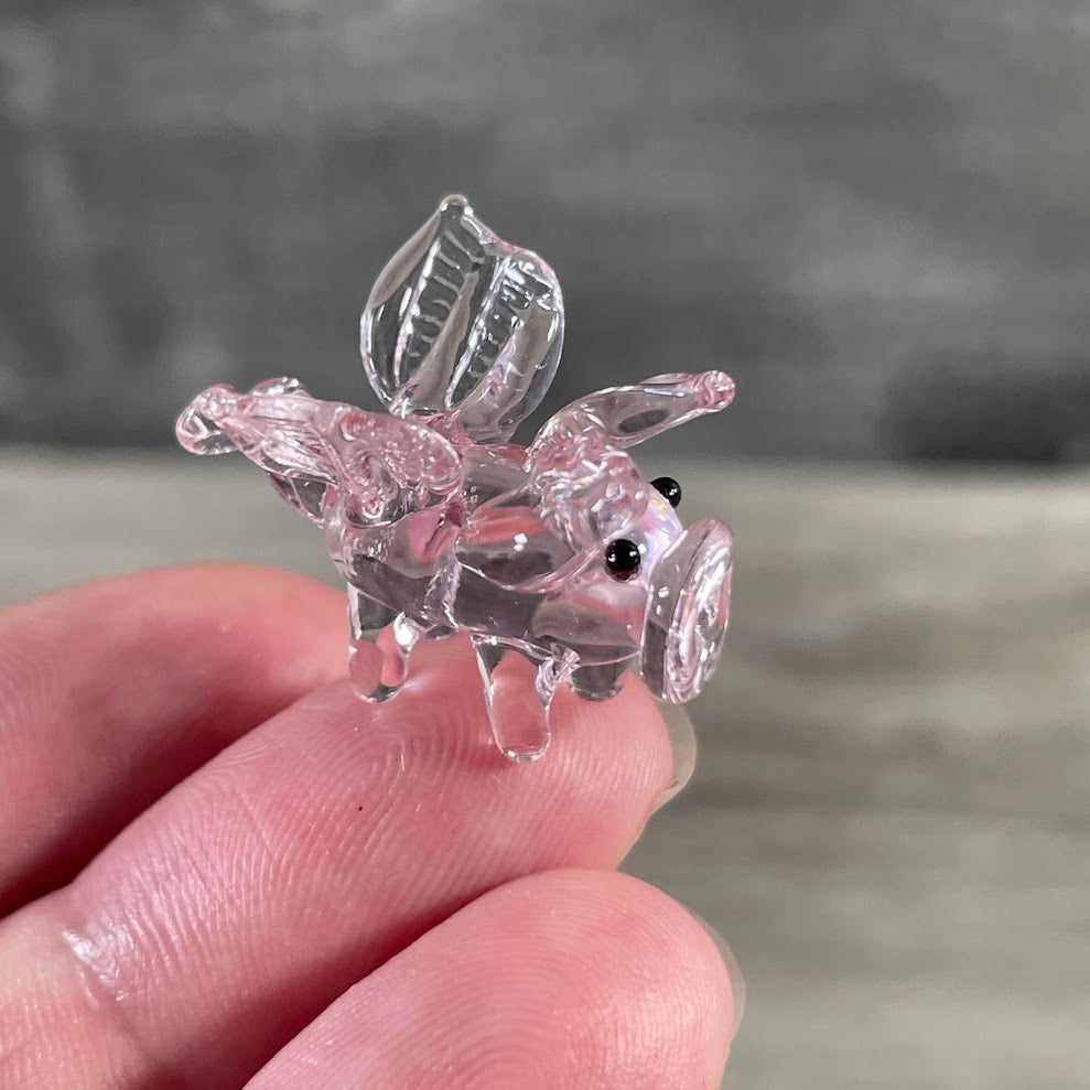 Flying pig small glass animal figurines for boutiques and collectors