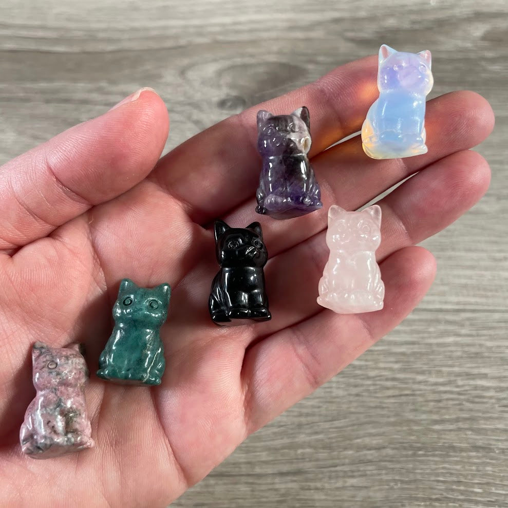Small Gemstone Cat Figurine – Carved Crystal Animal Statue