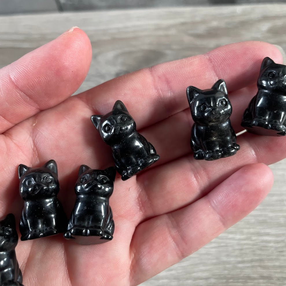 Small Gemstone Cat Figurine – Carved Crystal Animal Statue
