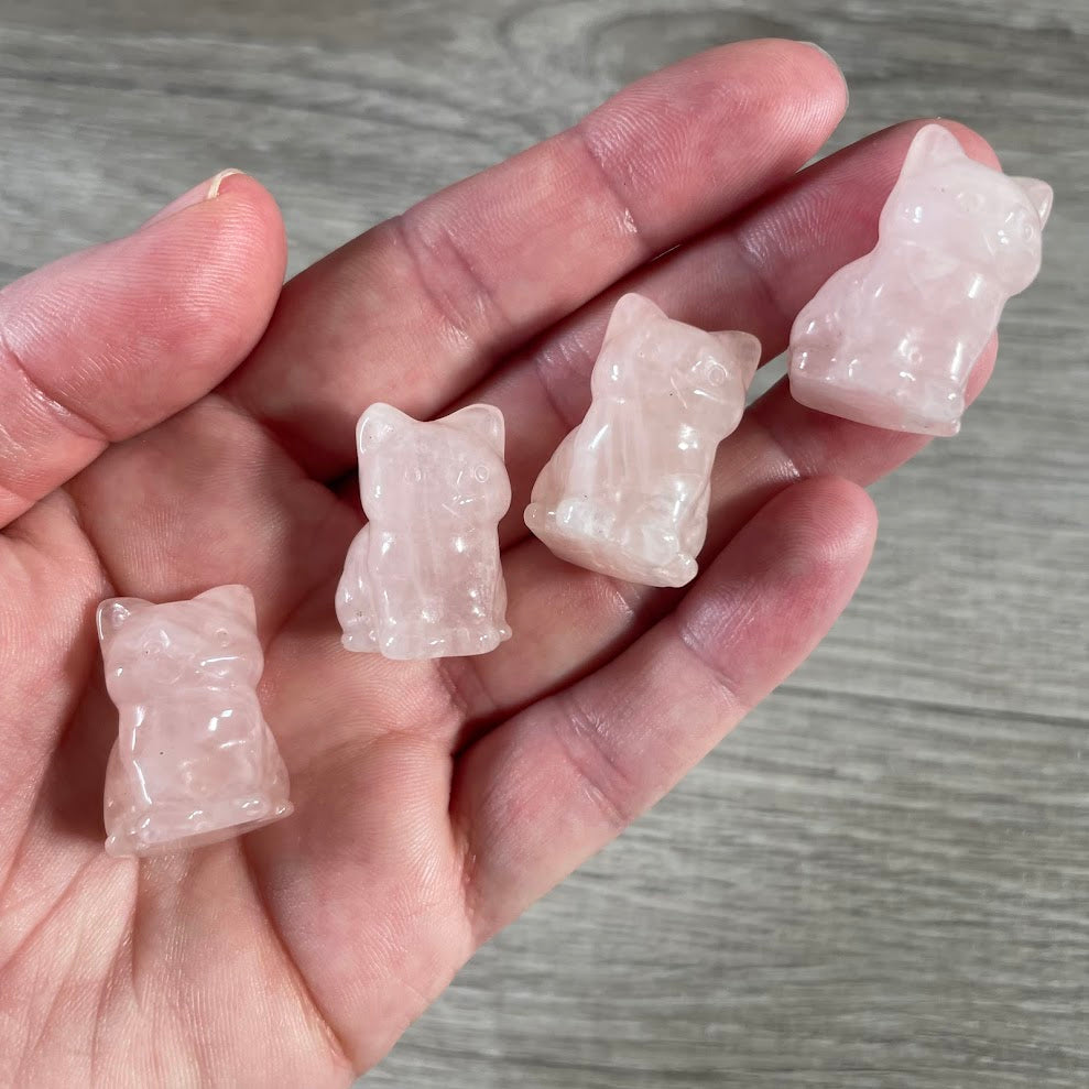 Small Gemstone Cat Figurine – Carved Crystal Animal Statue