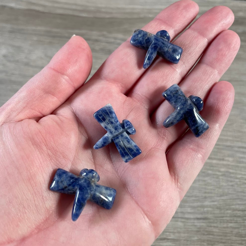 Sodalite polished stone dragonfly figurines with natural gemstone patterns