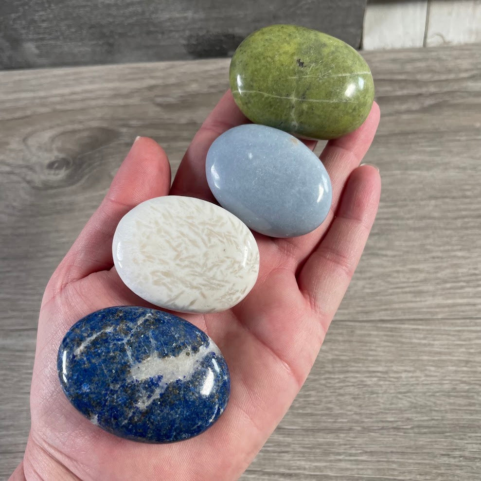 Assorted gemstone palm stones polished wholesale crystals for crystal shops