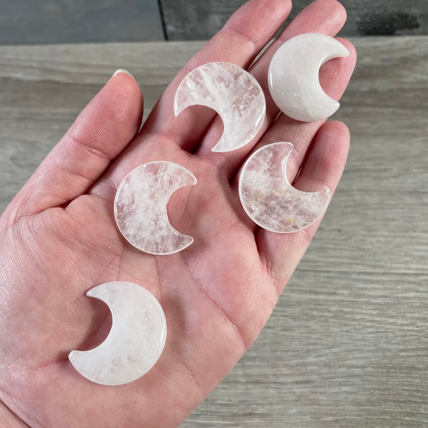 Gemstone Crescent Moon Carvings – Assorted Crystal Moon Shape