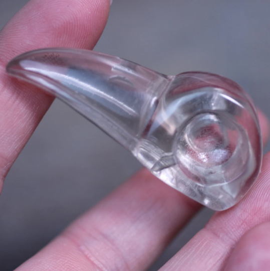 quartz carved gemstone figurine raven skull