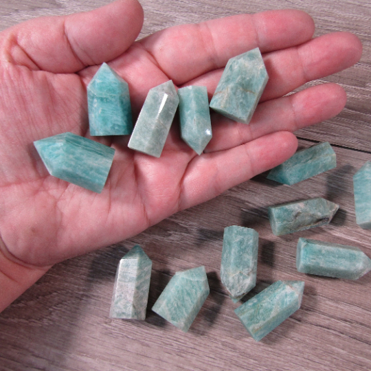 Small Gemstone Obelisk Points for Wire Wrapping or Gridding