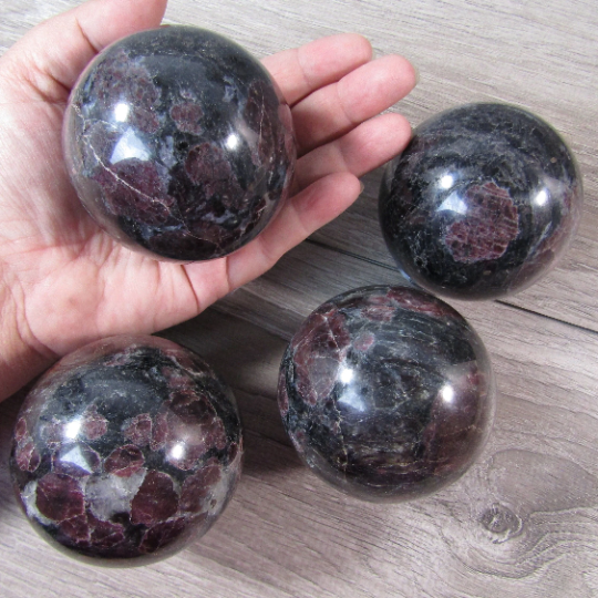 Gemstone Sphere by the Inch – Bulk Crystal Spheres