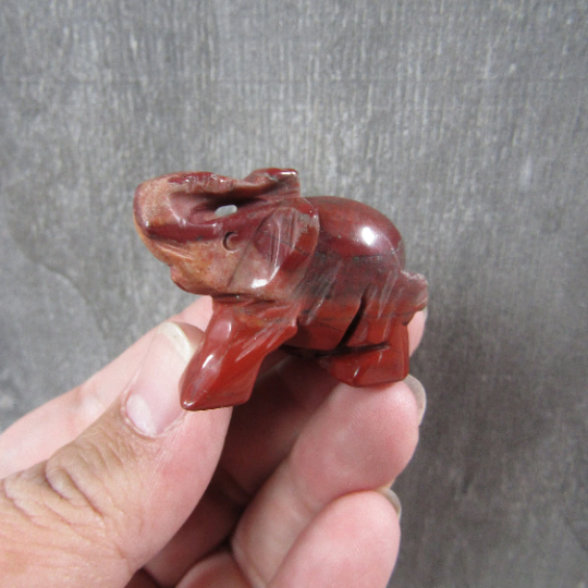 Crystal elephant spirit animal carving wholesale