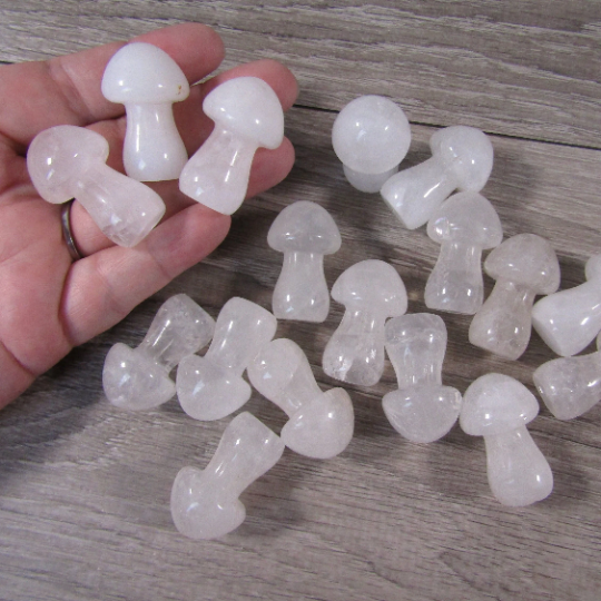Snow quartz wholesale crystal mushroom decor for gift stores