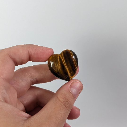 Tiger eye wholesale gemstone heart bead supplier