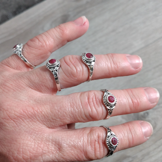 Sterling Silver ring with Hippie Leaf band and ruby center stone