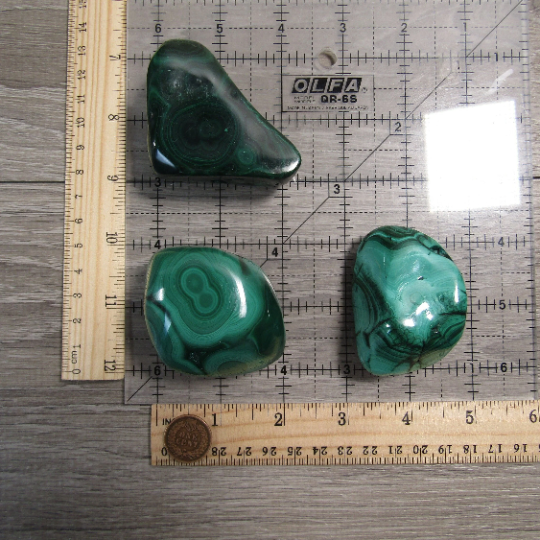 freeform malachite stone