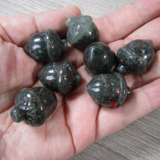 African bloodstone gemstone acorn figurines wholesale