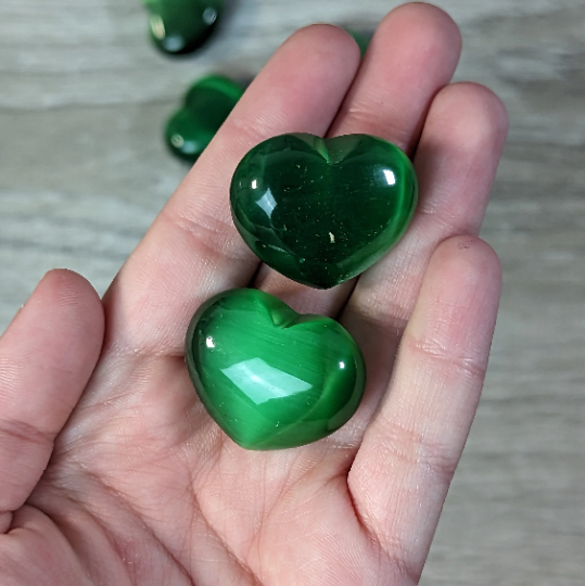 cat's eye gemstone heart bulk