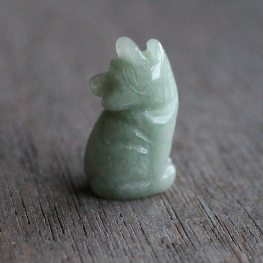 aventurine howlin wolf animal totem wholesale