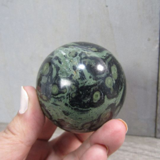 Kambaba Jasper Sphere – Large Display Size for Crystal Shops