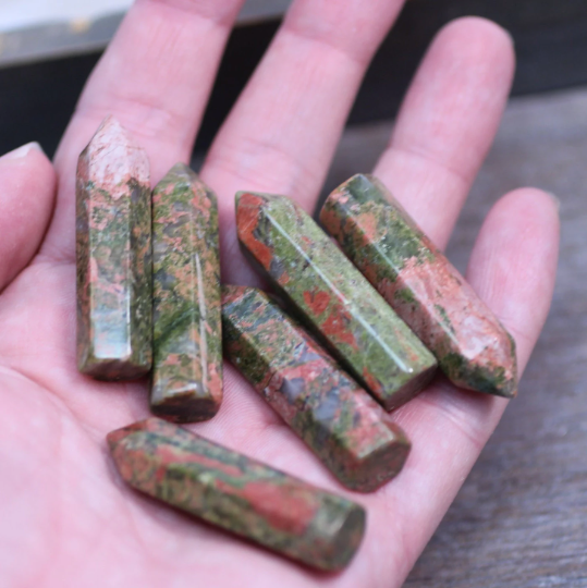 Small Gemstone Obelisk Points for Wire Wrapping or Gridding