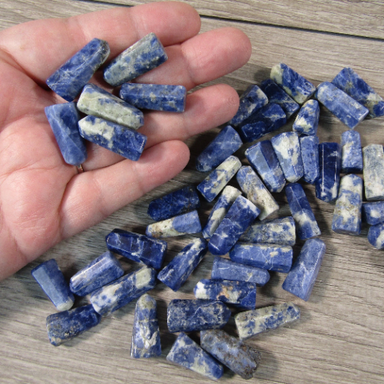 Small Gemstone Obelisk Points for Wire Wrapping or Gridding