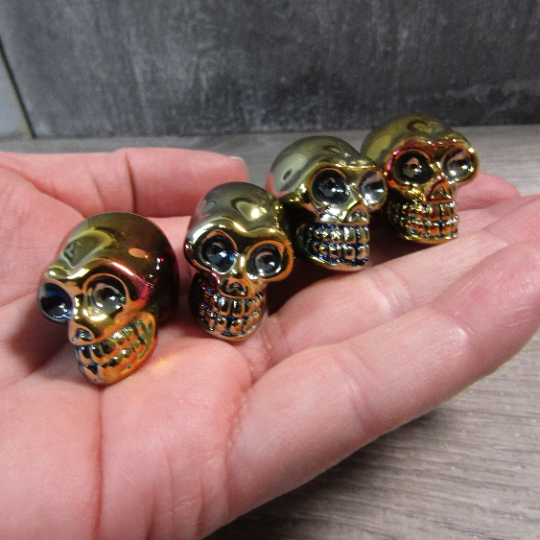 Iridescent Aura Electroplated Glass Skulls - Wholesale Decor