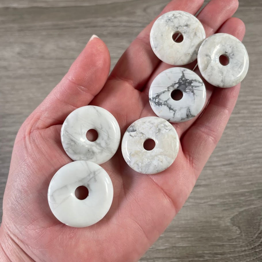 Plain howlite 30mm gemstone Pi stone donut pendant for jewelry making