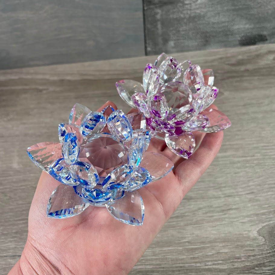 Elegant leaded glass lotus flower suitable for crystal and gift retailers