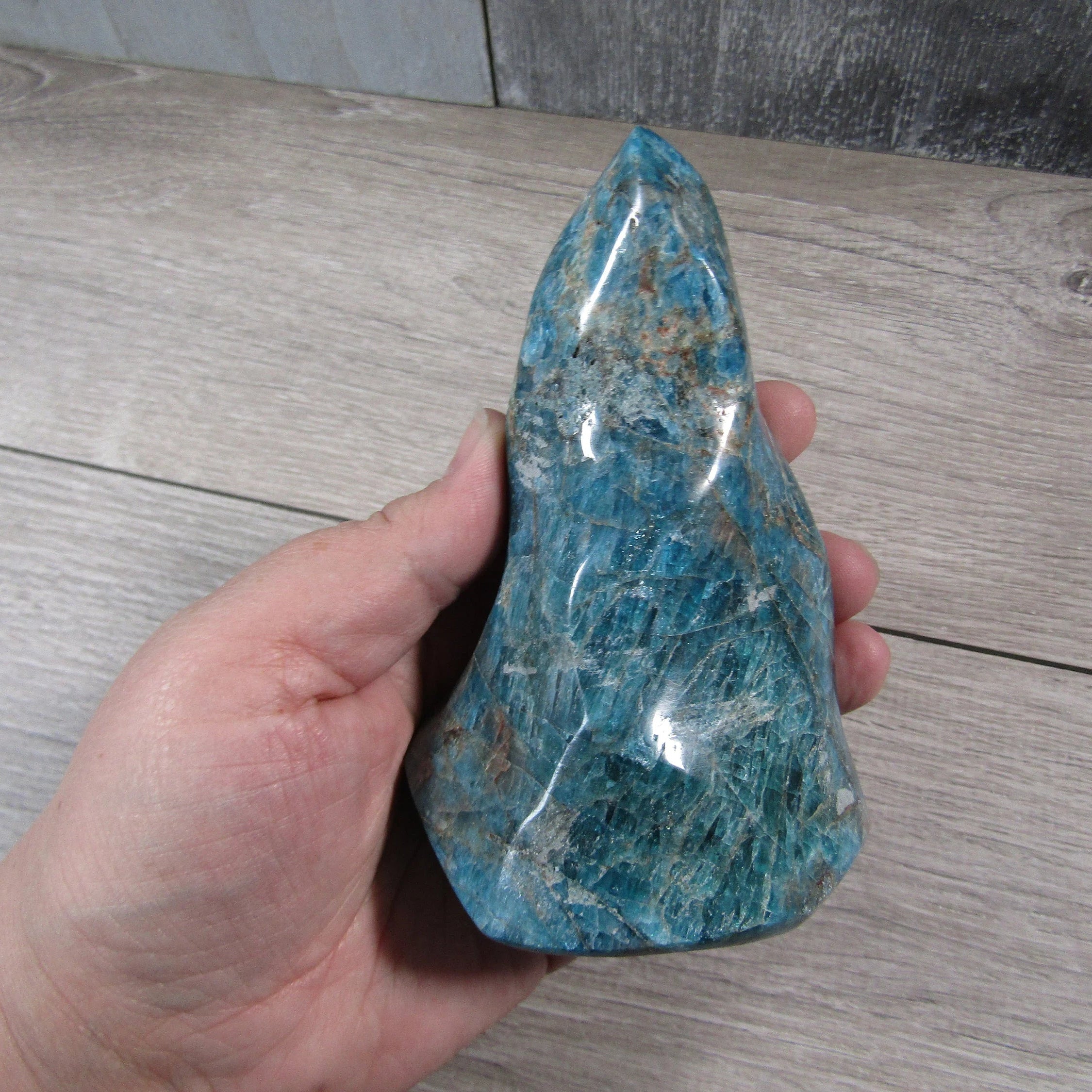 apatite crystal display centerpiece wholesale