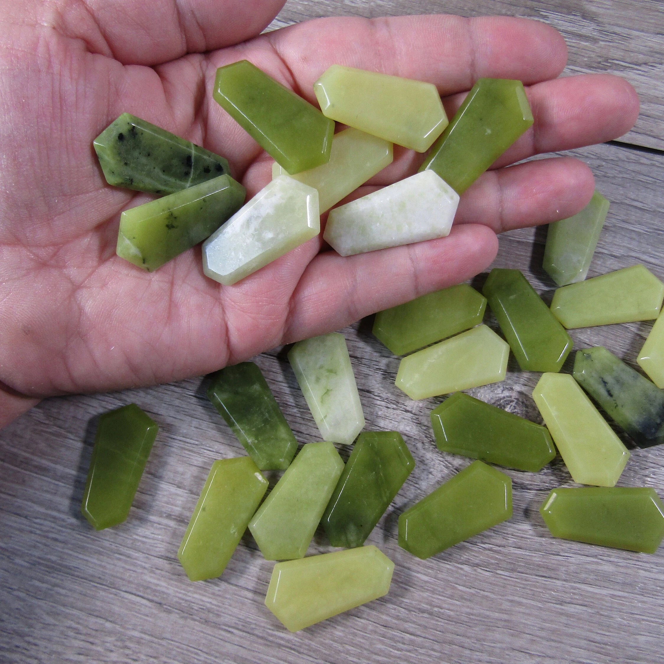 Serpentine 1-inch gemstone wand for chakra alignment and meditation