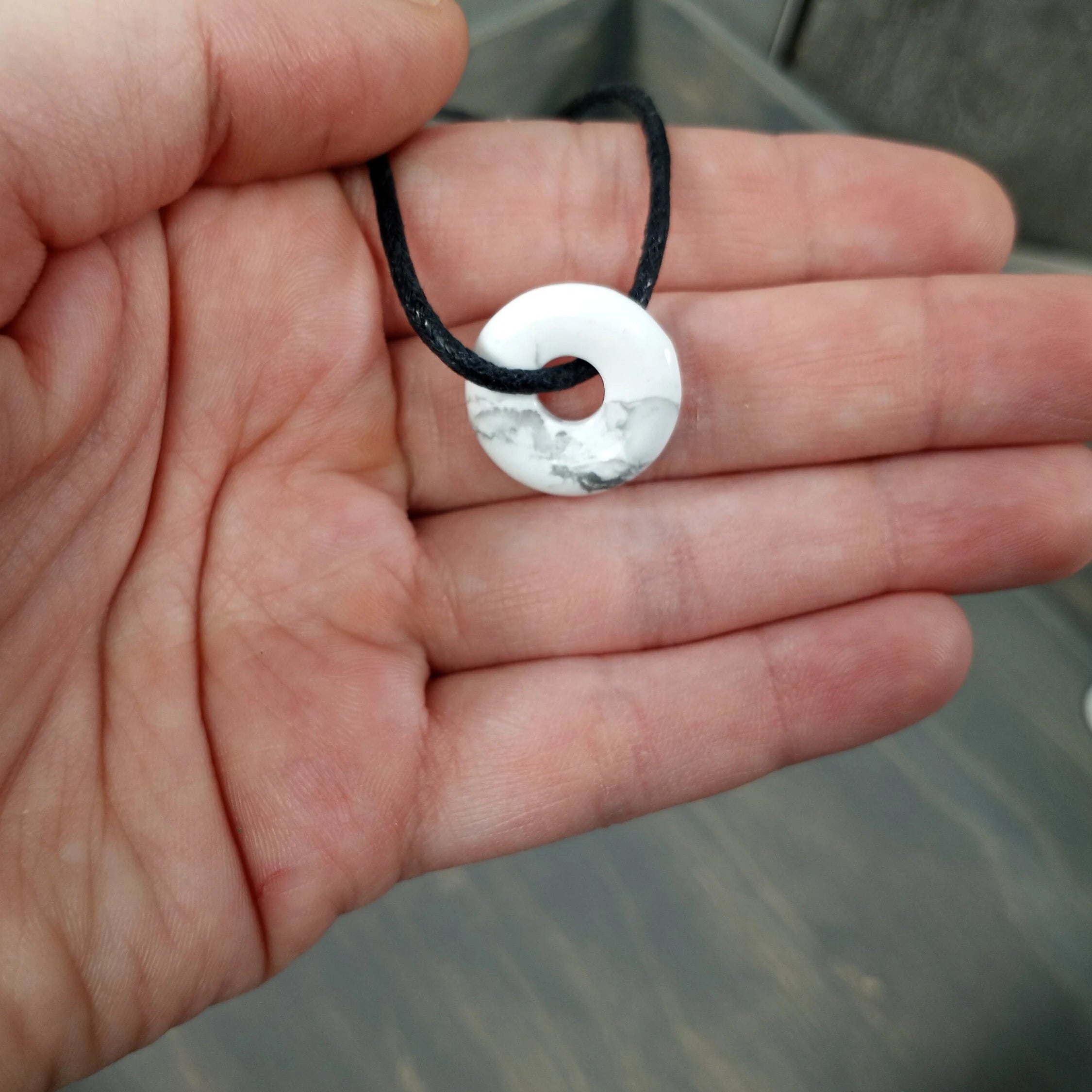 howlite donut shape crystal wholesale