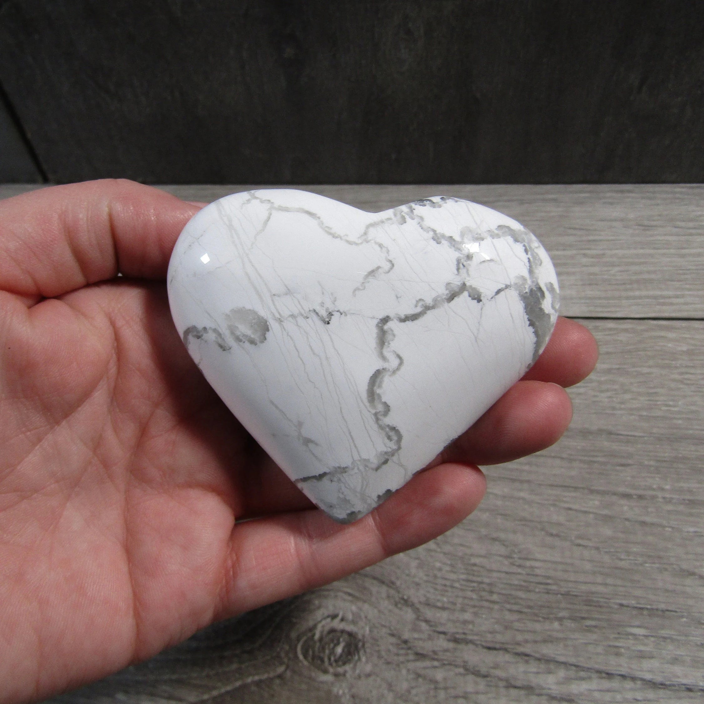 Howlite Heart Crystal Large Display Size – for Gift Shops