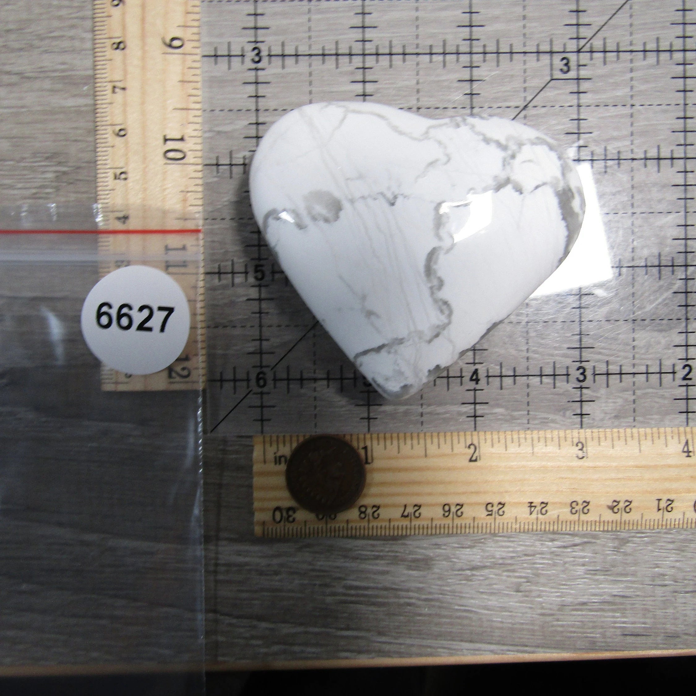 Howlite Heart Crystal Large Display Size – for Gift Shops