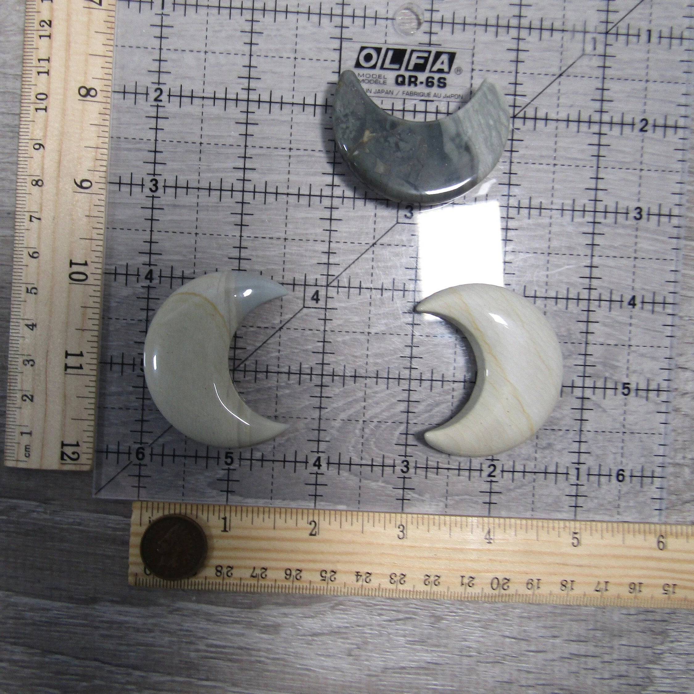 Crescent Moon Crystal Carvings – Assorted Gemstones & Styles