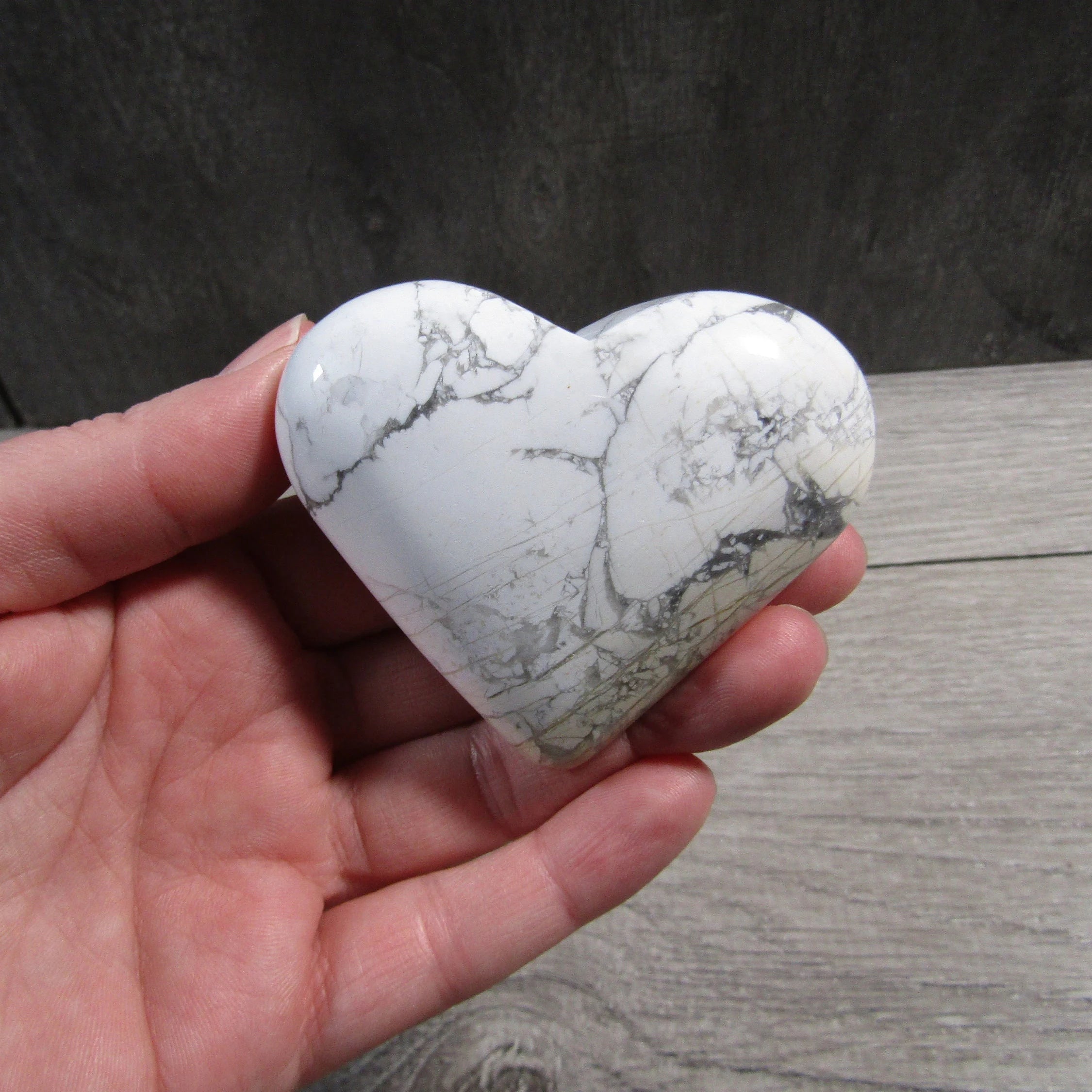 Howlite Heart Crystal Large Display Size – for Gift Shops