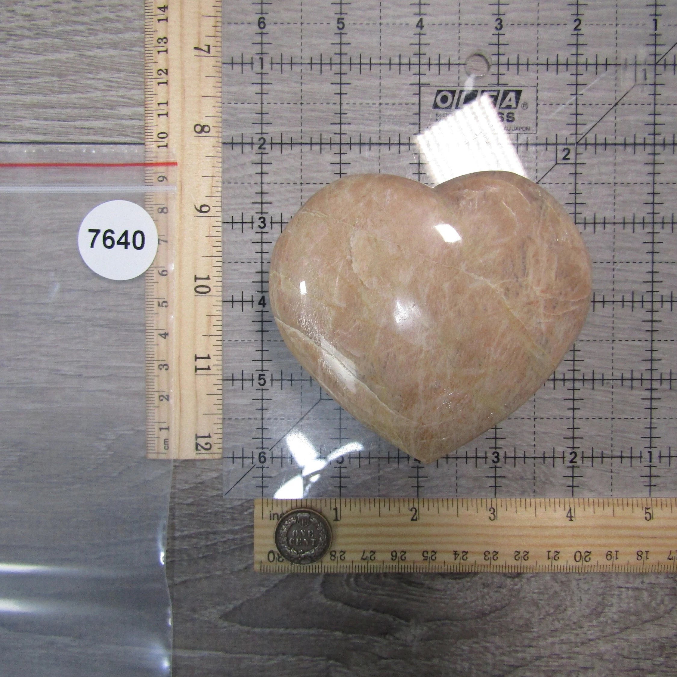 Peach Moonstone Heart Display Crystal for Retail – Wholesale