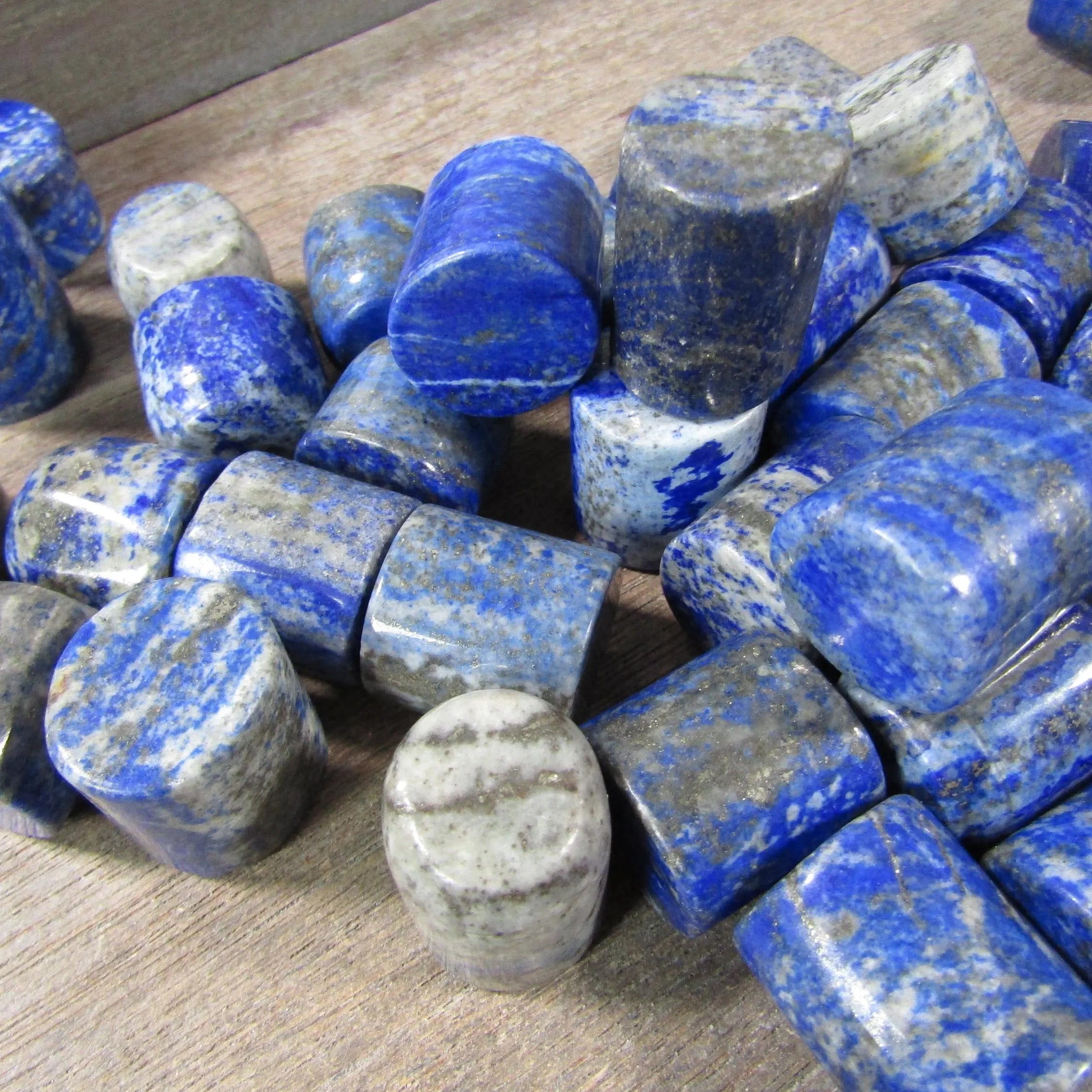 polished lapis lazuli cylinder for crystal retailers