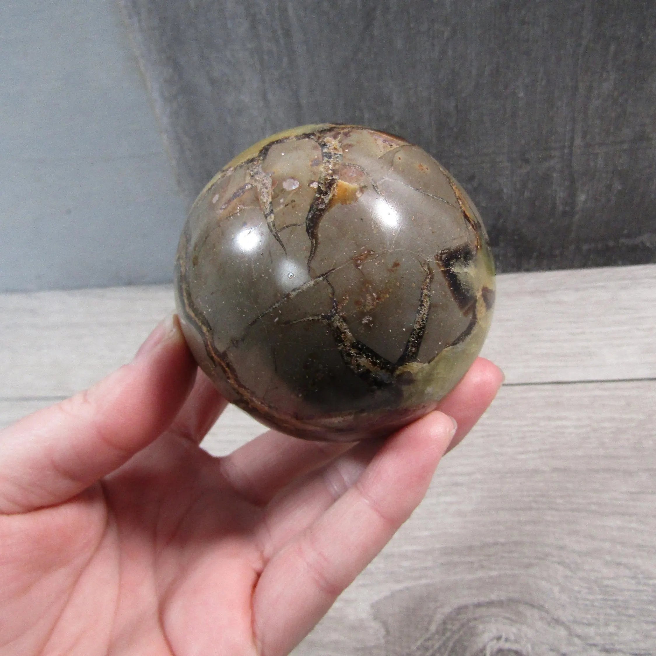 septarian nodule sphere bulk
