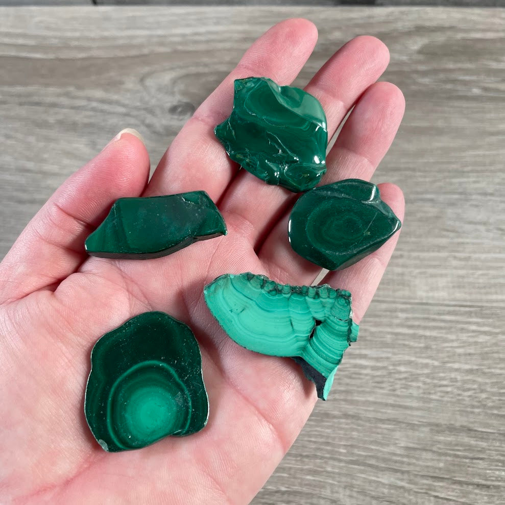 Polished malachite stone slab natural green crystal for wholesale shops