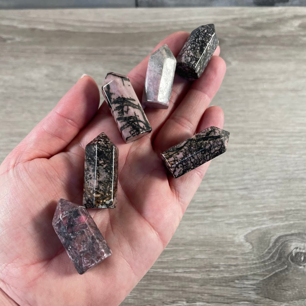 Wholesale rhodonite polished stone obelisk small gemstone tower display