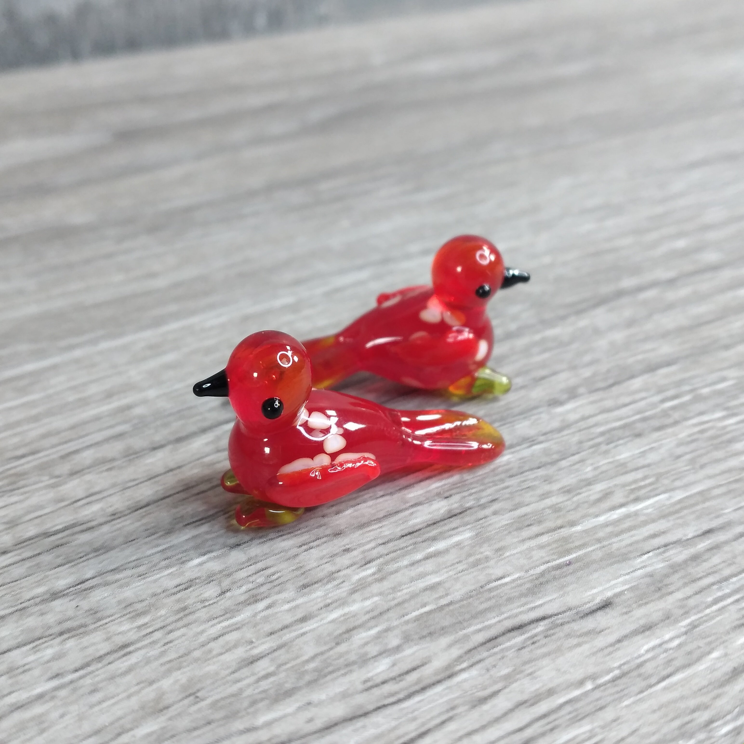 Red bird spiritual animal figurines
