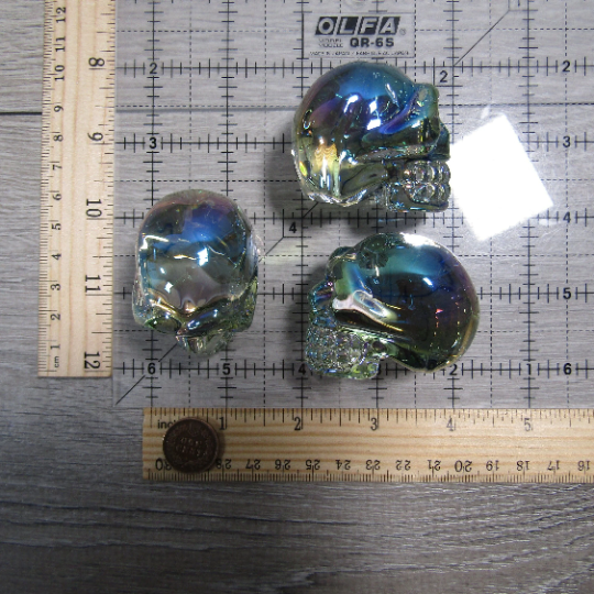 Iridescent Aura Electroplated Glass Skulls - Wholesale Decor