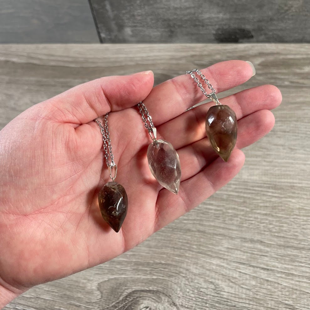 Wholesale faceted gemstone smoky quartz flame pendant necklaces for crystal jewelry stores