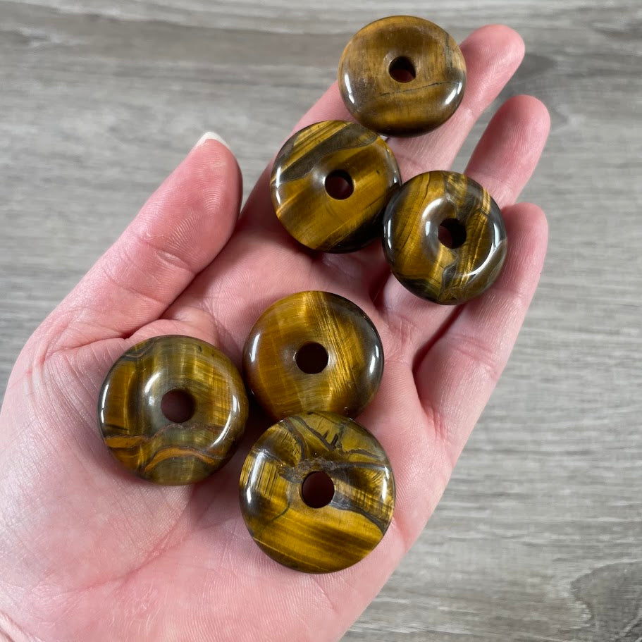 tiger eye natural crystal donut pendant