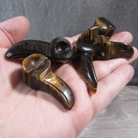 tiger eye gemstone skull display wholesale