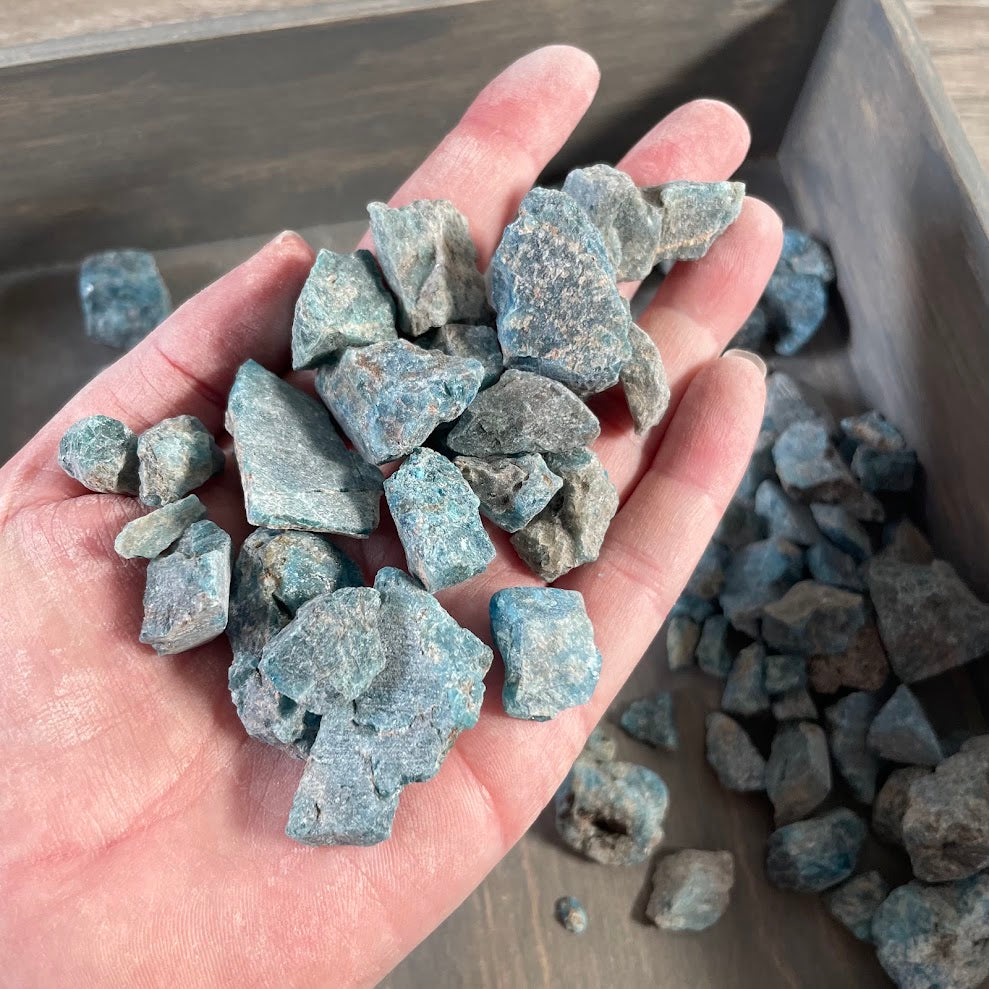 Wholesale raw blue apatite rough stone 1 lb crystal lot