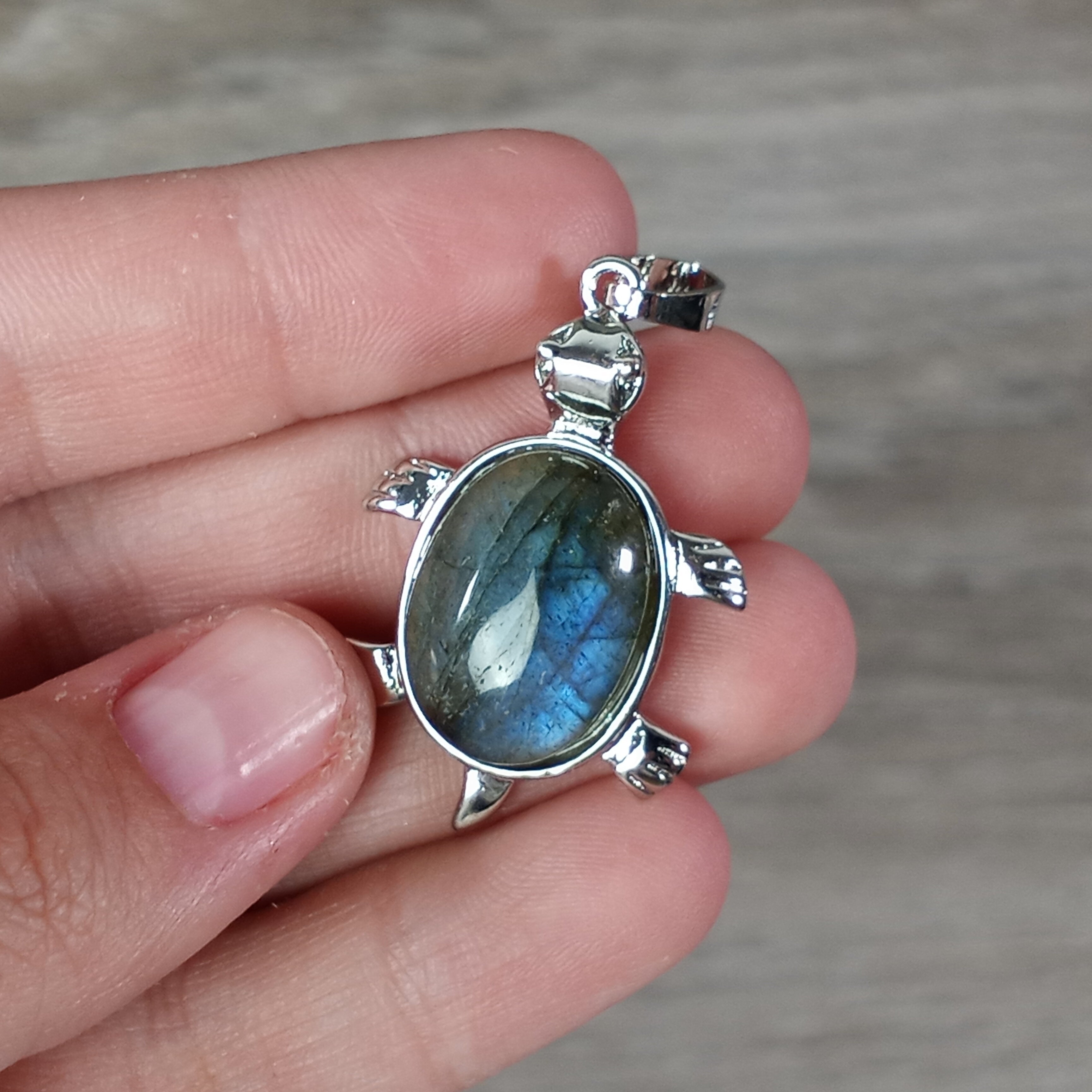 Labradorite turtle animal totem pendant