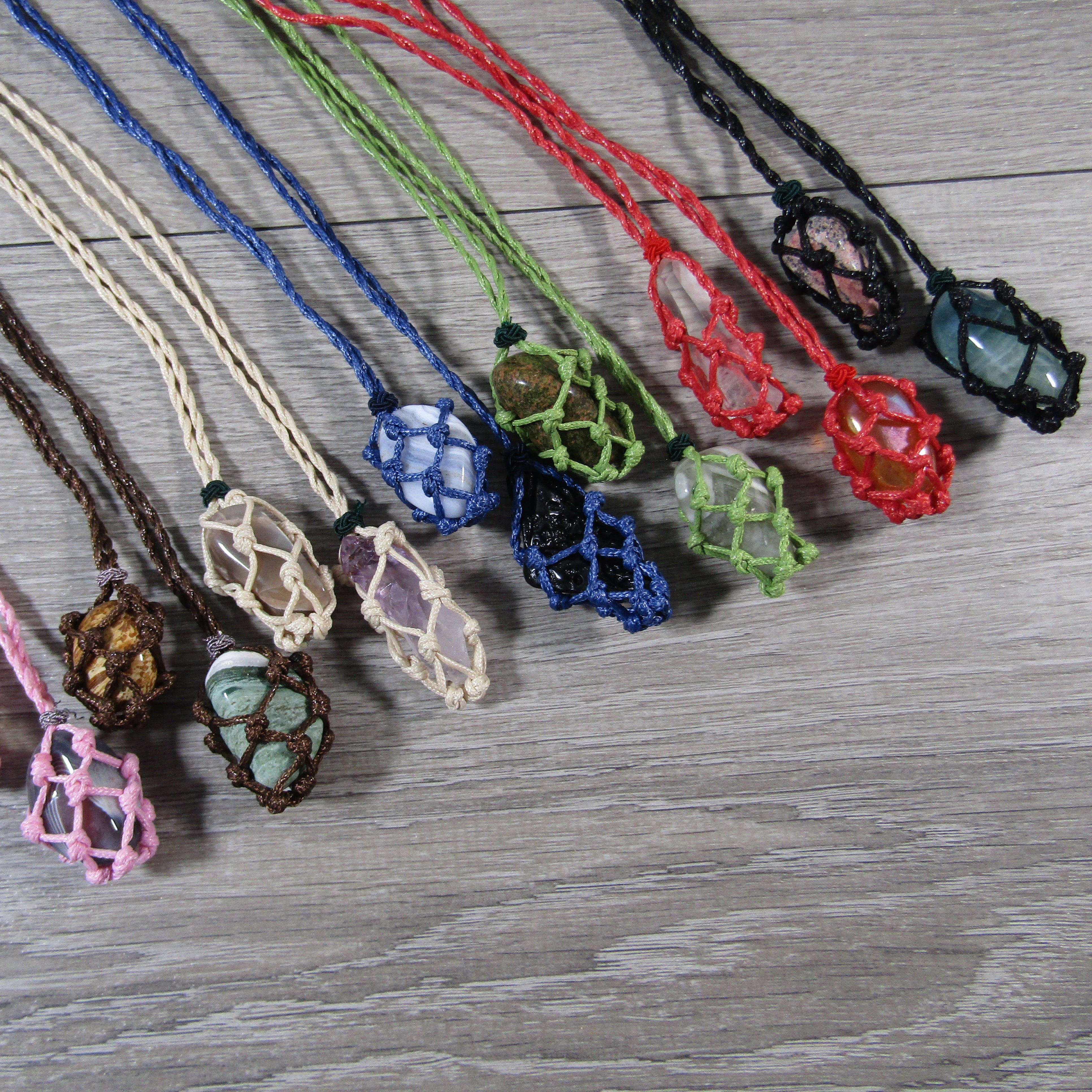 Gemstone necklace  holder - wholesale