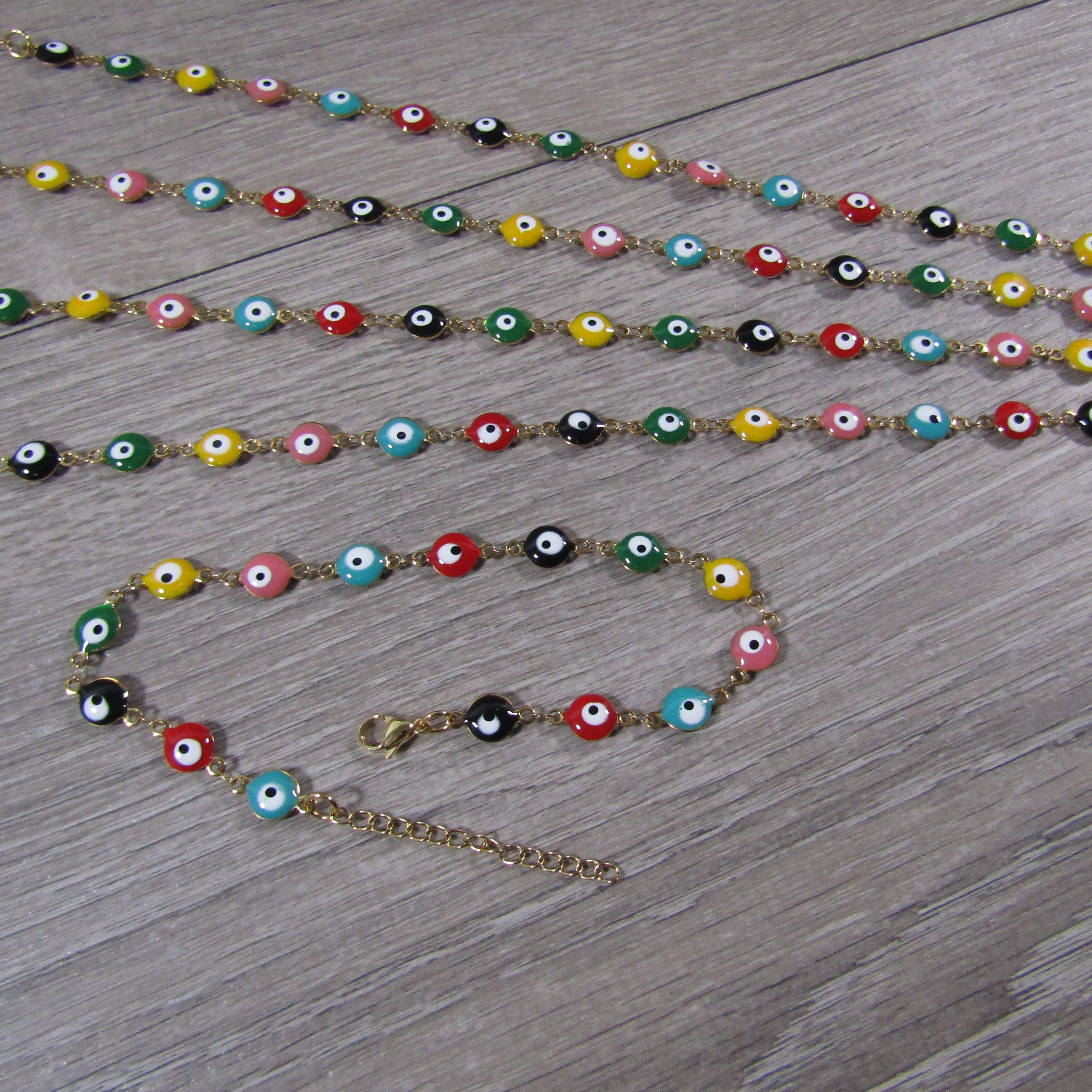 Trendy gold evil eye bracelet for boutique collections