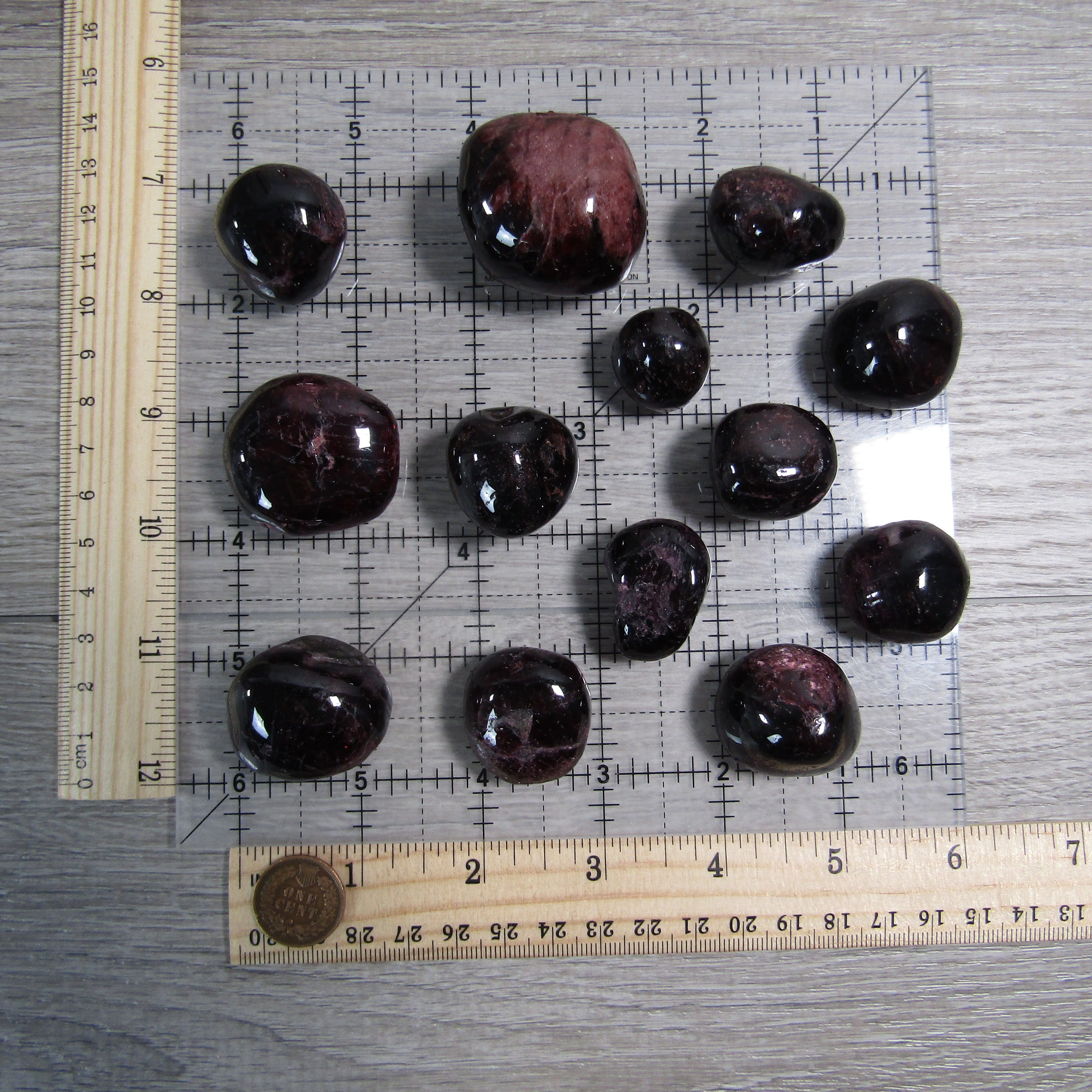 Garnet bulk crystals polished and ready for resale