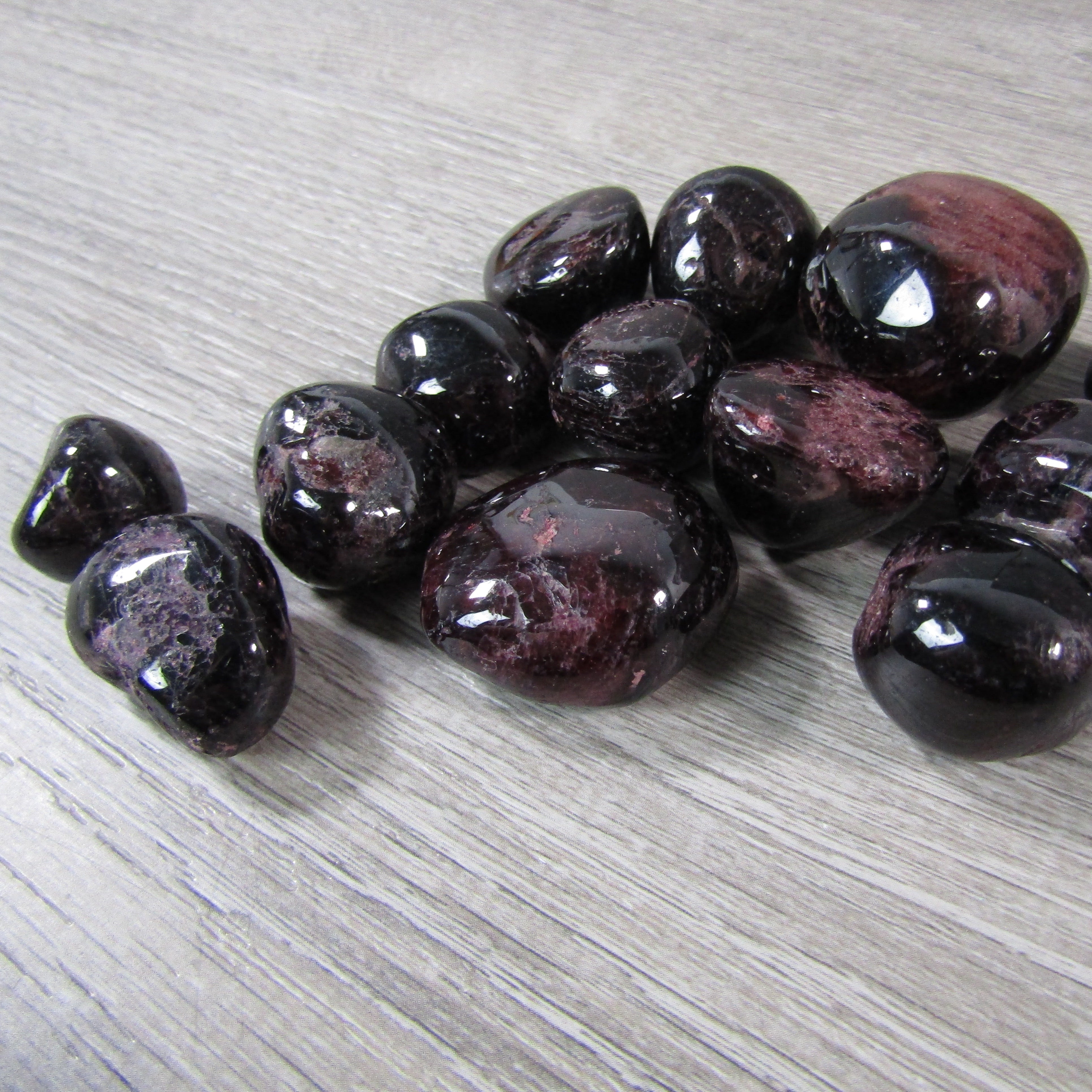 1 LB lot of Garnet tumbled crystals for resale