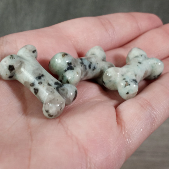 kiwi jasper dog bone shape crystal